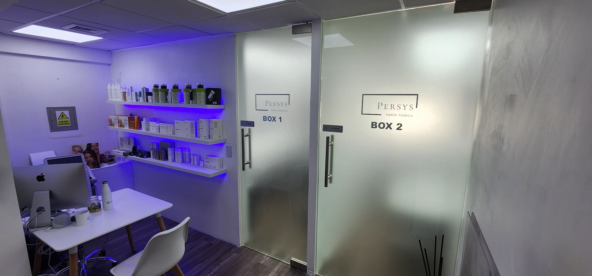 Pasillo interior Clínica Persys